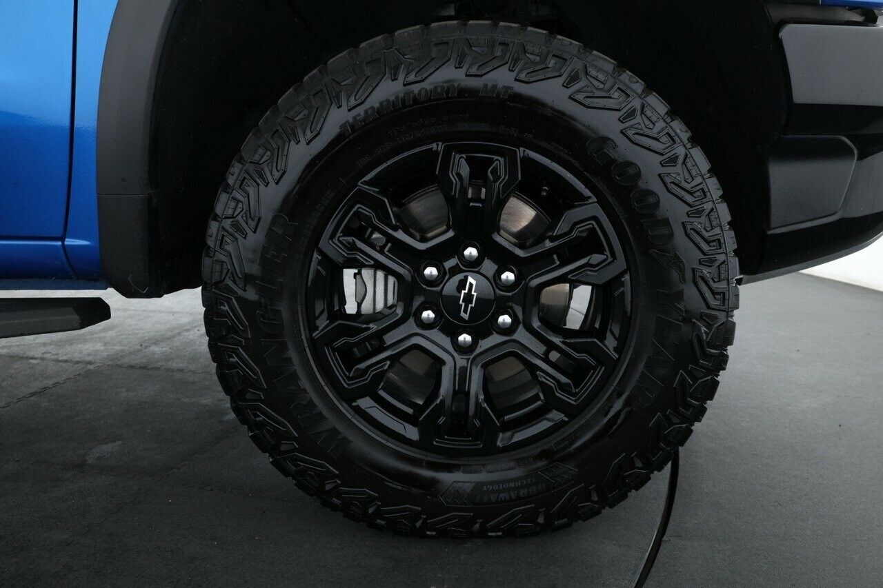 Chevrolet Silverado image 3