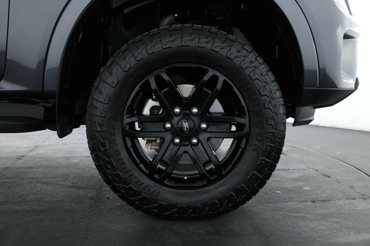 Ford Everest image 3