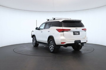 https://vehicle-cdn.autoleague.cloud/30351_61036932_12.jpg