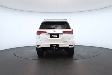 https://vehicle-cdn.autoleague.cloud/30351_61036932_13.jpg