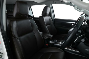 https://vehicle-cdn.autoleague.cloud/30351_61036932_19.jpg