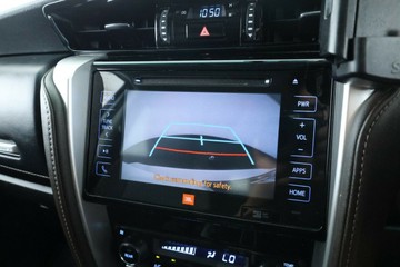https://vehicle-cdn.autoleague.cloud/30351_61036932_25.jpg