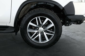 https://vehicle-cdn.autoleague.cloud/30351_61036932_3.jpg