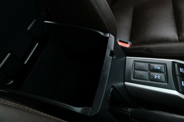 https://vehicle-cdn.autoleague.cloud/30351_61036932_30.jpg