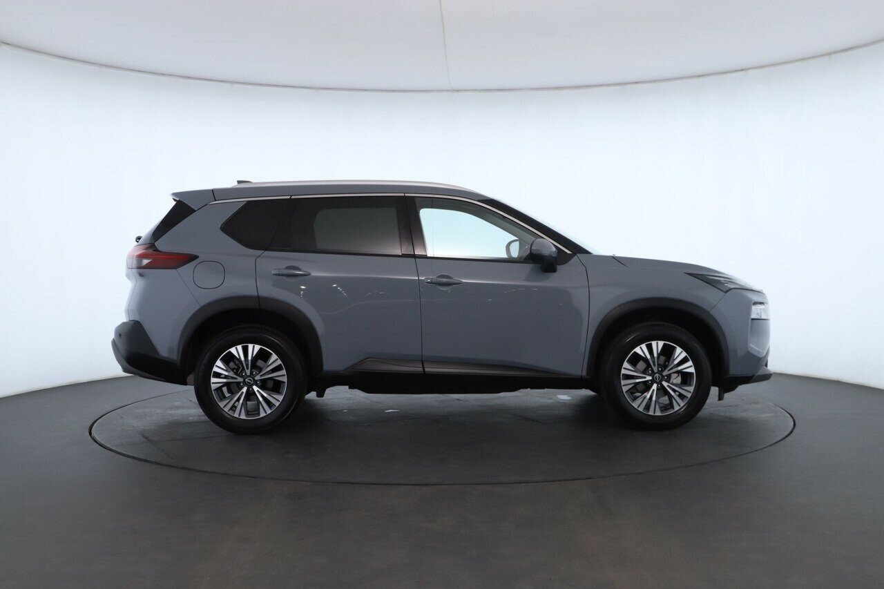 Nissan X-trail image 2