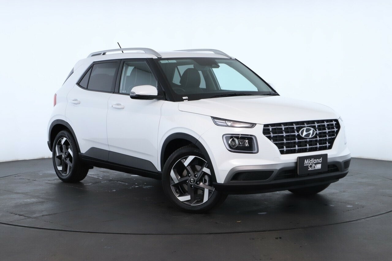 Hyundai Venue image 1