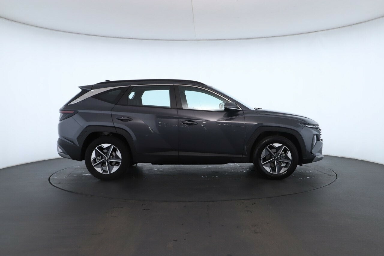 Hyundai Tucson image 2