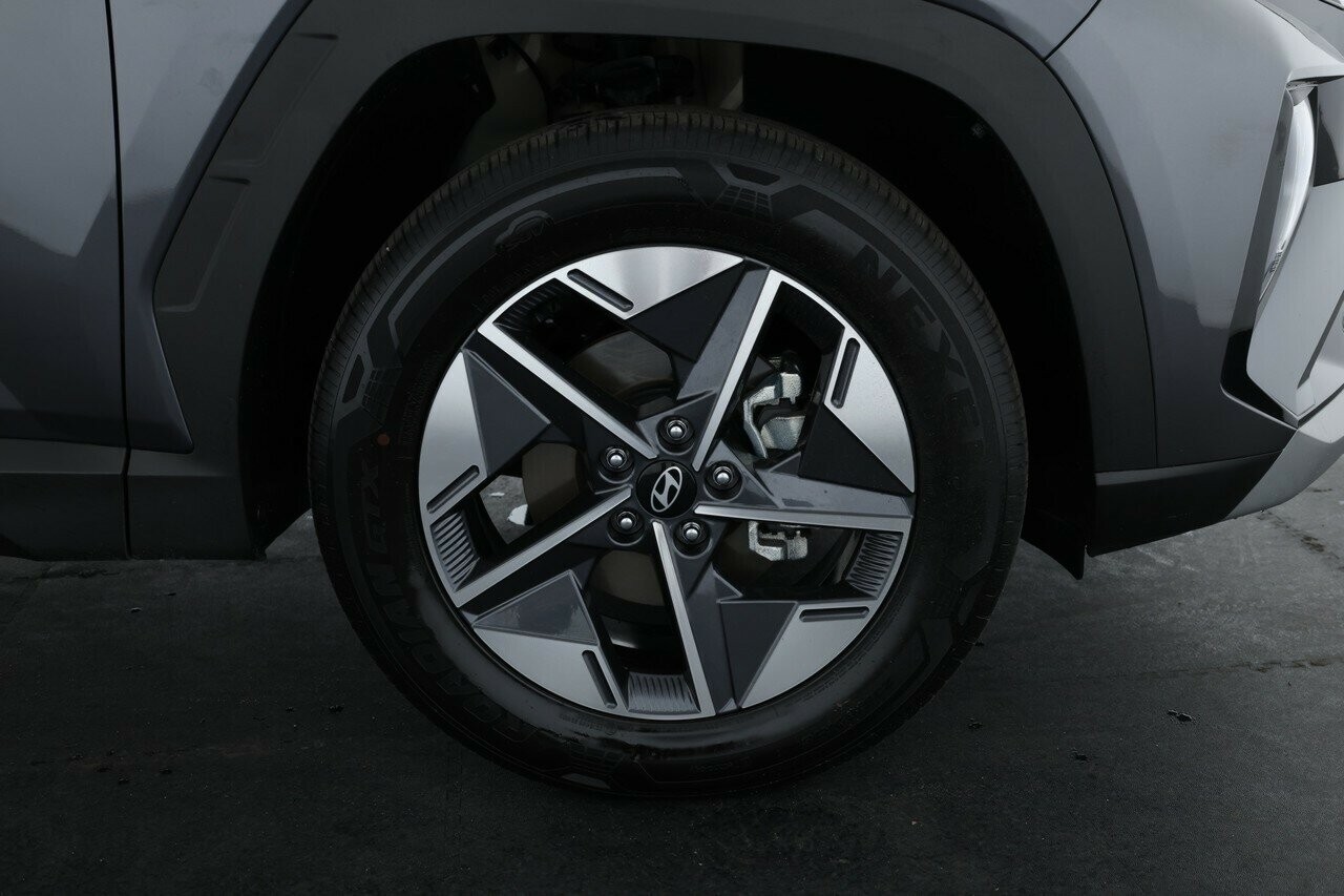 Hyundai Tucson image 3