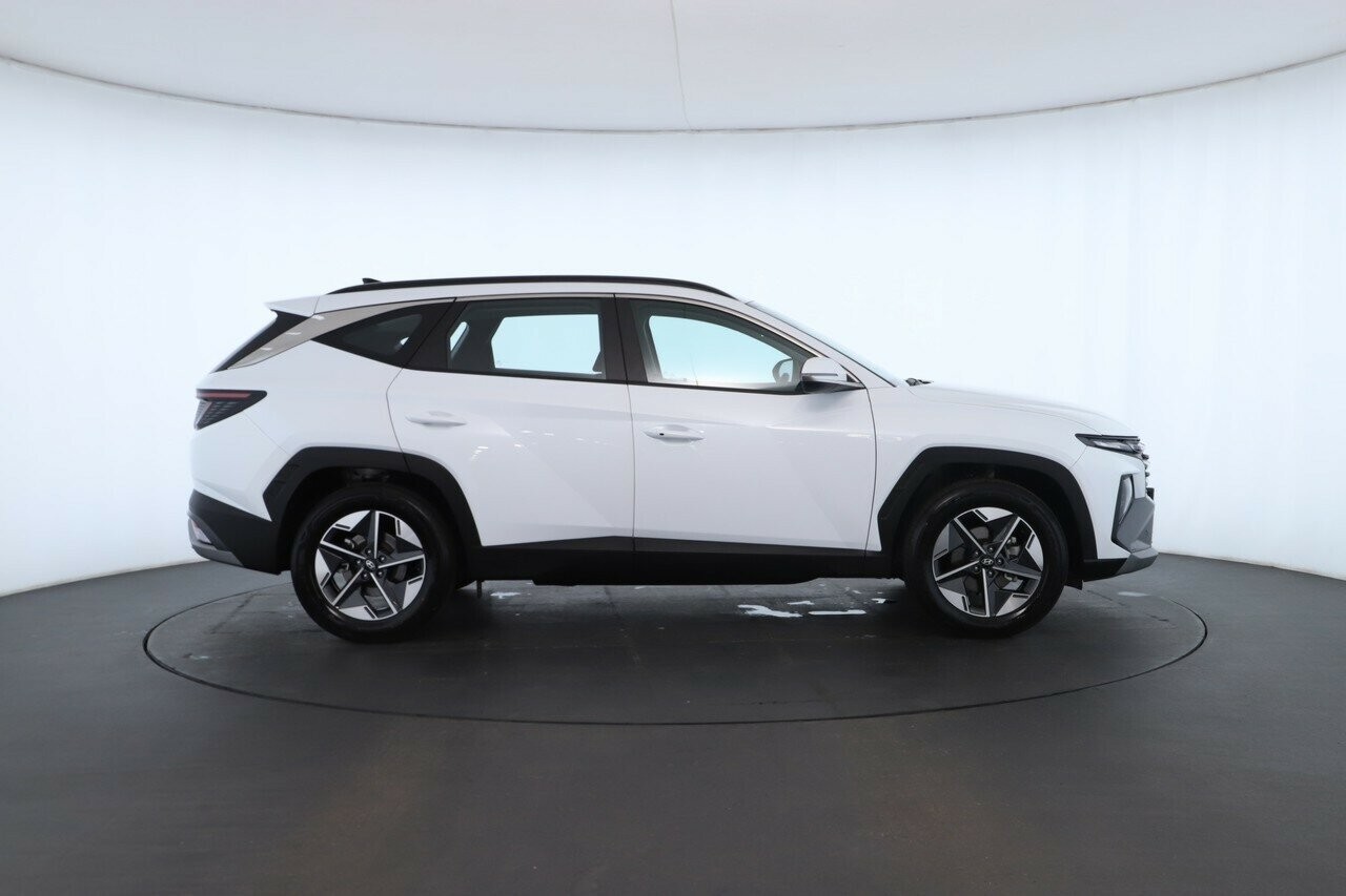 Hyundai Tucson image 2