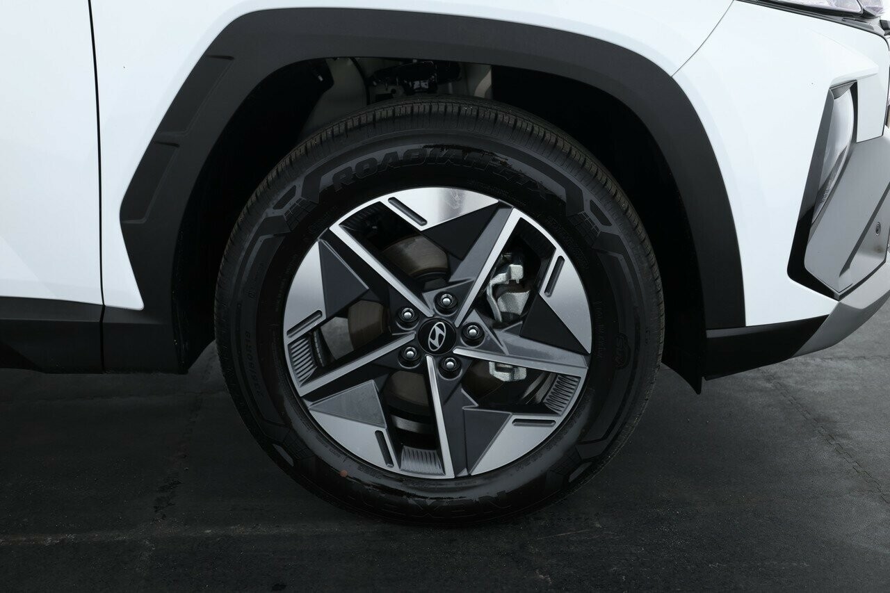 Hyundai Tucson image 3