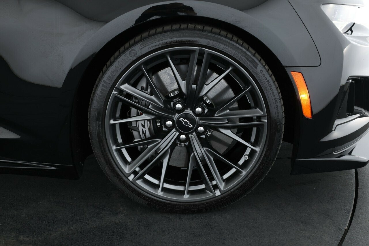 Chevrolet Camaro image 3