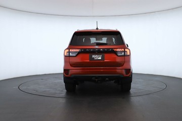 https://vehicle-cdn.autoleague.cloud/30351_61037133_13.jpg