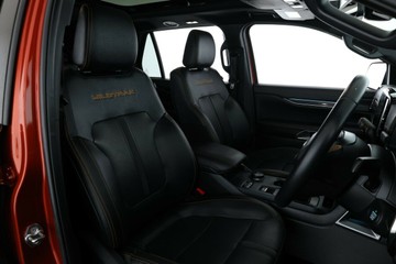 https://vehicle-cdn.autoleague.cloud/30351_61037133_17.jpg