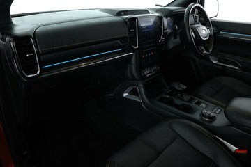 https://vehicle-cdn.autoleague.cloud/30351_61037133_29.jpg