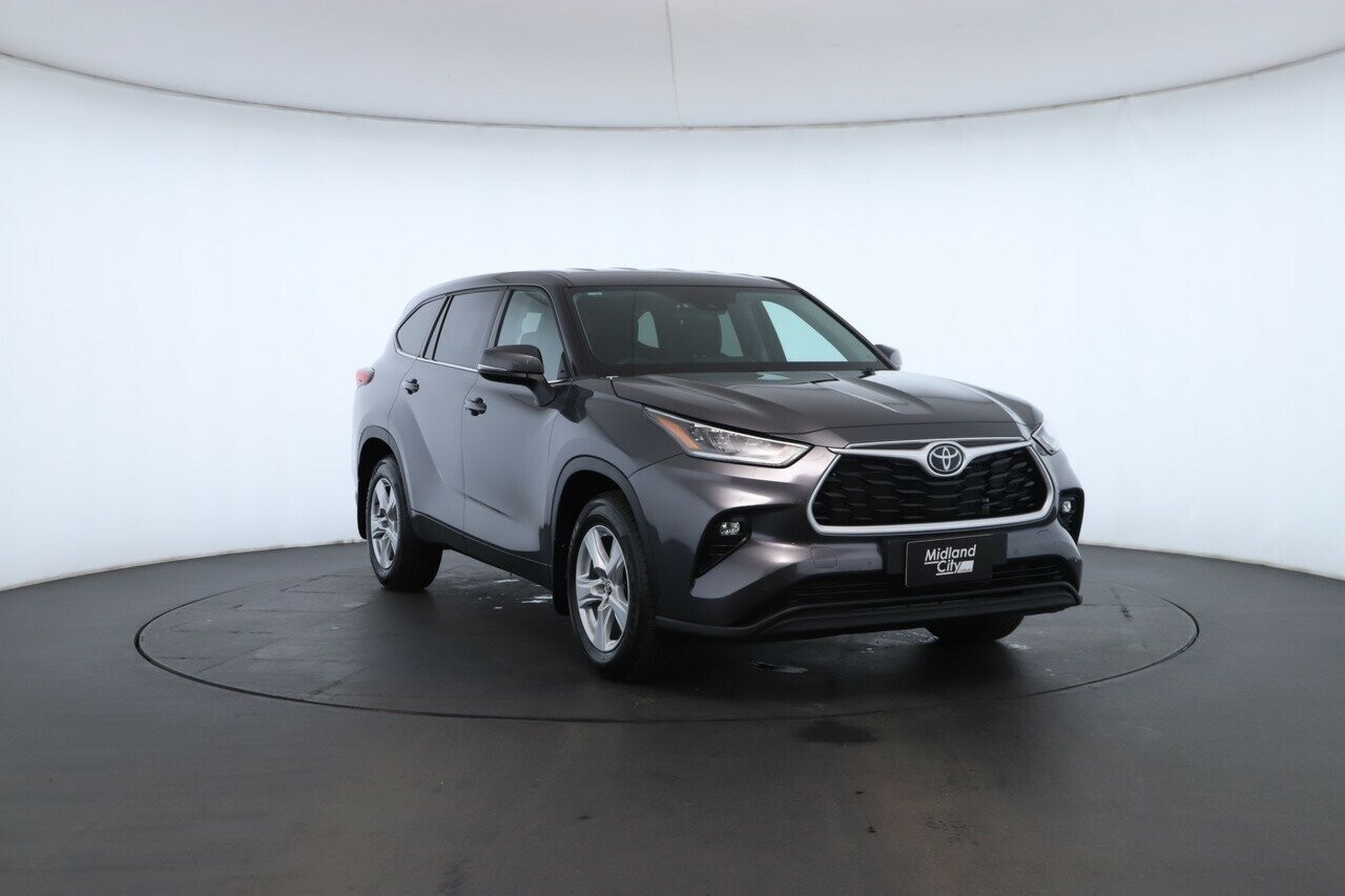 Toyota Kluger image 4