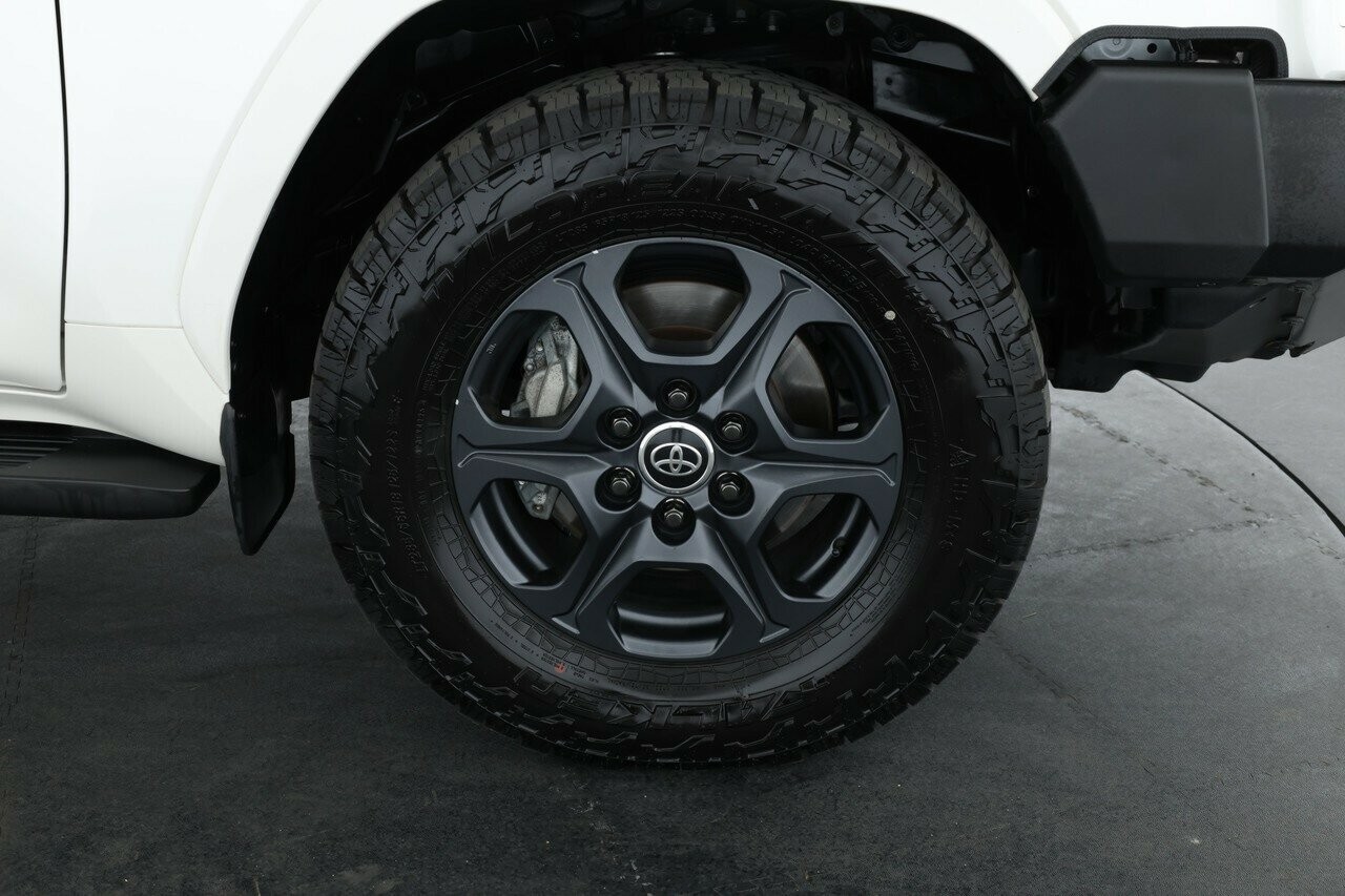 Toyota Landcruiser image 3