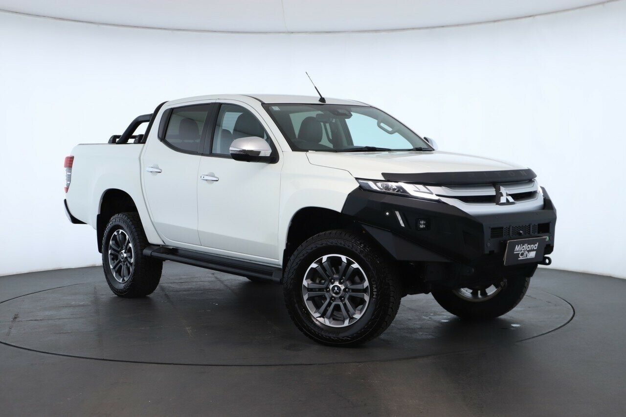 Mitsubishi Triton image 2