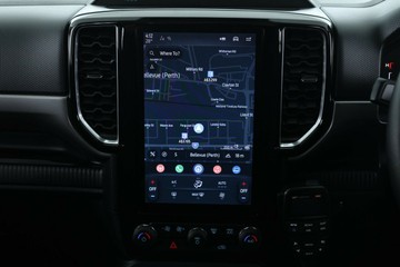 https://vehicle-cdn.autoleague.cloud/30351_61037220_26.jpg