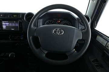 https://vehicle-cdn.autoleague.cloud/30351_61037265_17.jpg