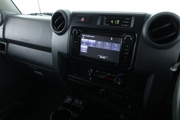 https://vehicle-cdn.autoleague.cloud/30351_61037265_19.jpg