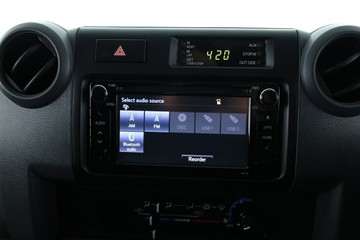 https://vehicle-cdn.autoleague.cloud/30351_61037265_20.jpg