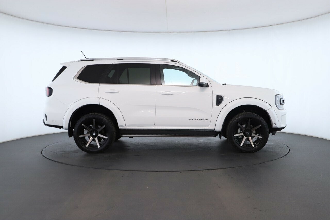 Ford Everest image 2