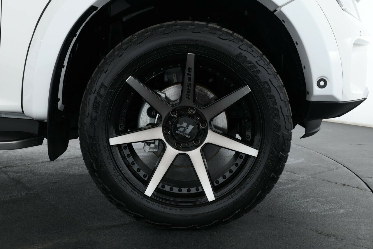 Ford Everest image 3