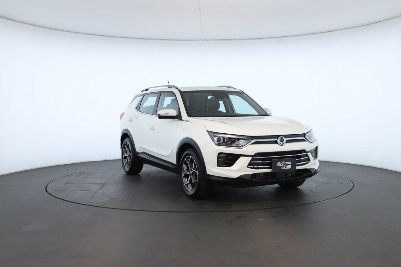 Ssangyong Korando image 4