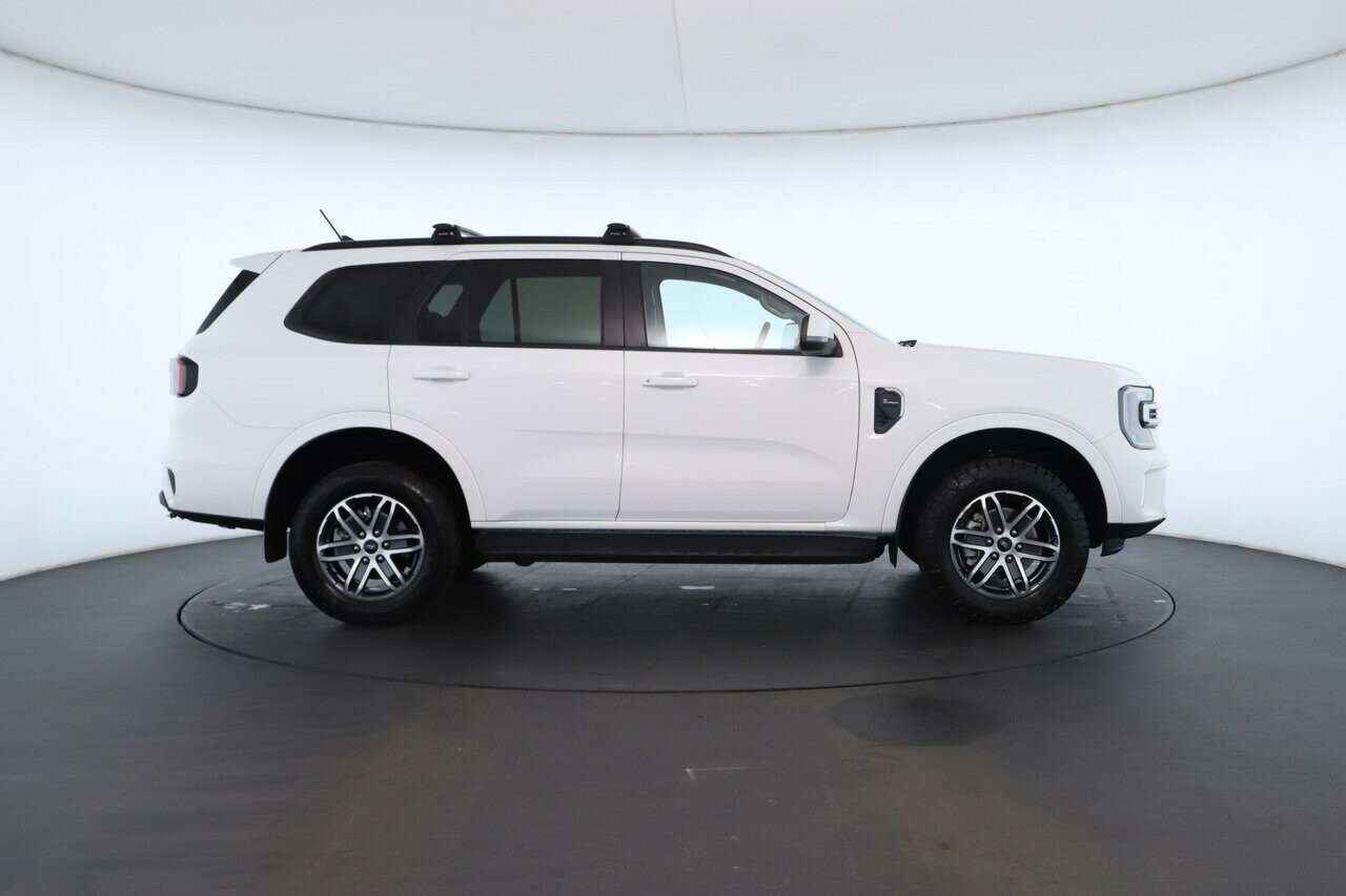 Ford Everest image 2