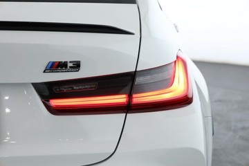 https://vehicle-cdn.autoleague.cloud/30351_61037395_15.jpg