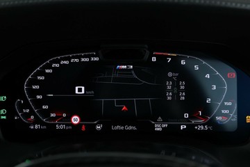 https://vehicle-cdn.autoleague.cloud/30351_61037395_21.jpg