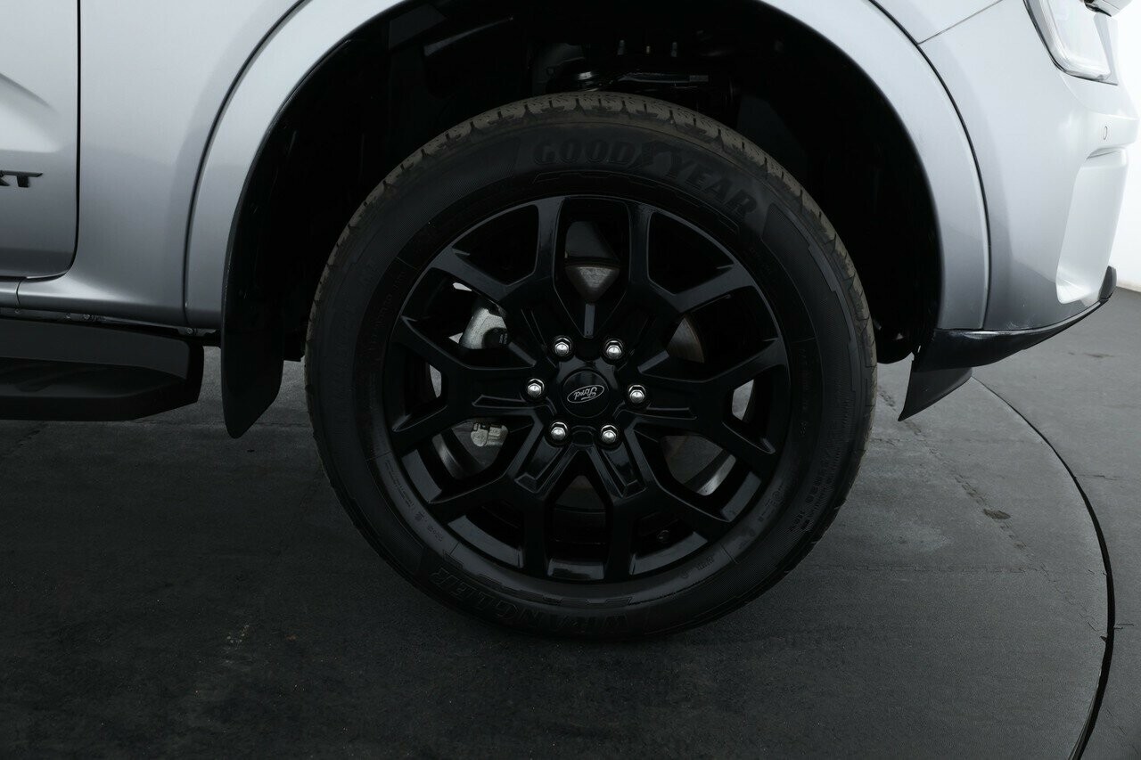 Ford Everest image 3