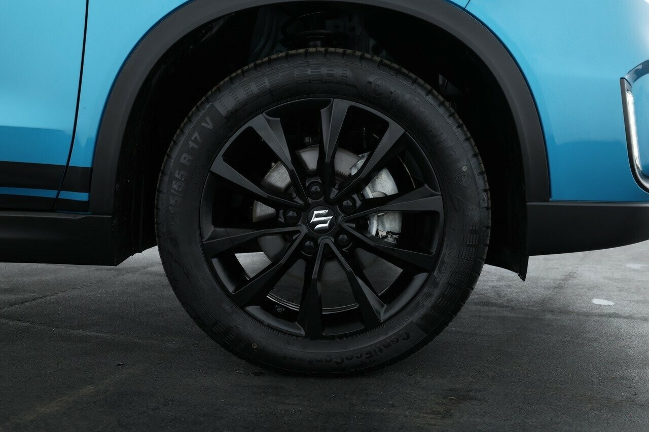 Suzuki Vitara image 3