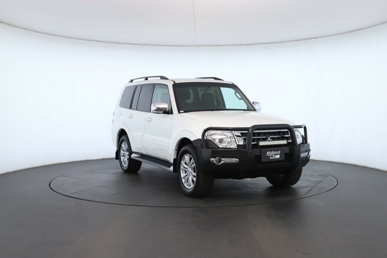 Mitsubishi Pajero image 4