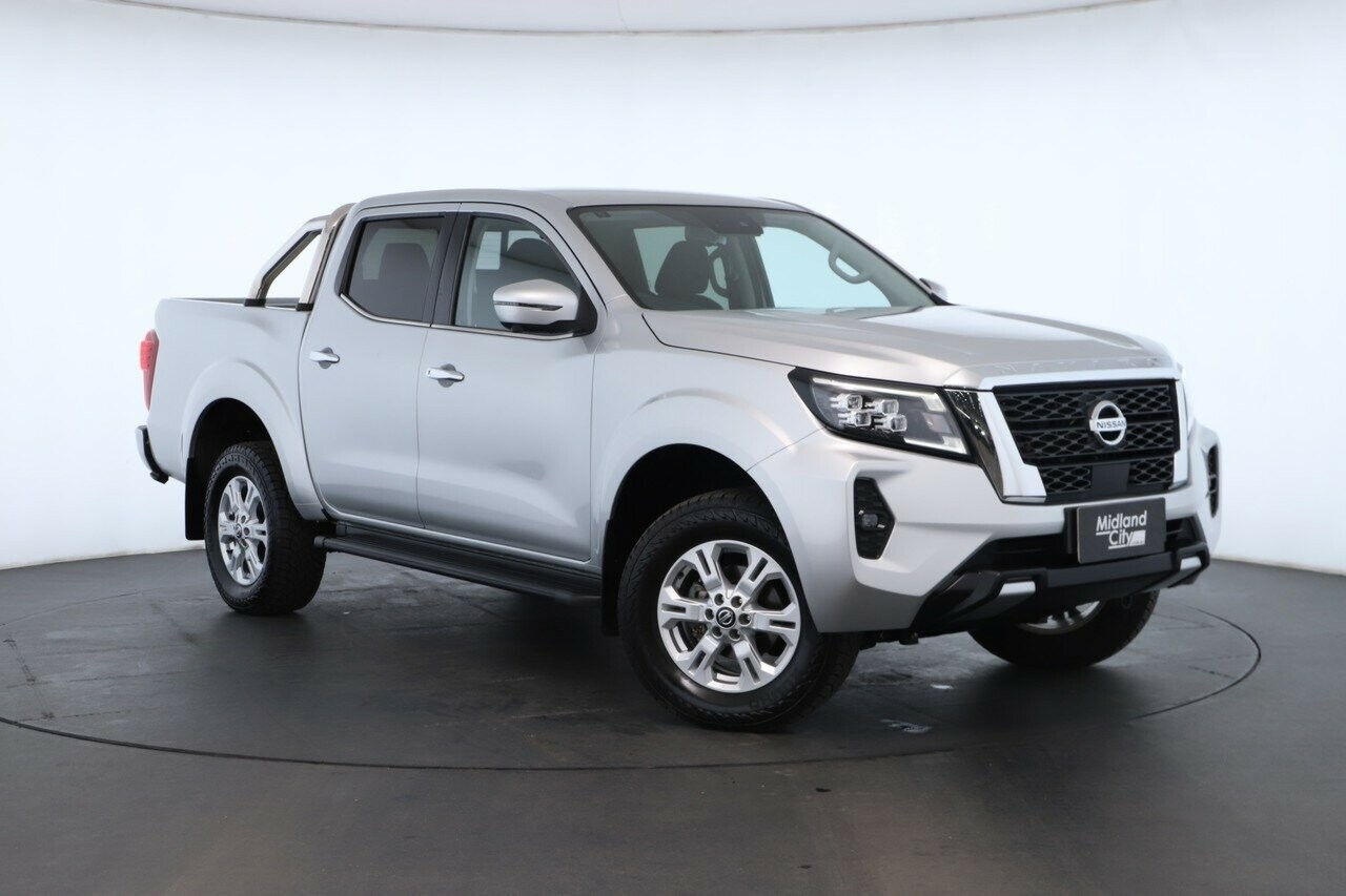 Nissan Navara image 1
