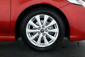 https://vehicle-cdn.autoleague.cloud/30351_61037601_3.jpg
