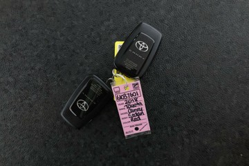 https://vehicle-cdn.autoleague.cloud/30351_61037601_32.jpg