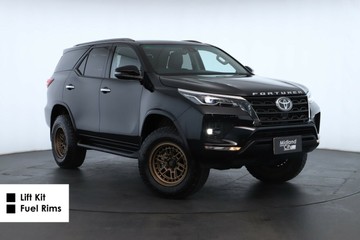 https://vehicle-cdn.autoleague.cloud/30351_61037642_1.jpg