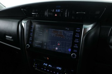 https://vehicle-cdn.autoleague.cloud/30351_61037642_24.jpg