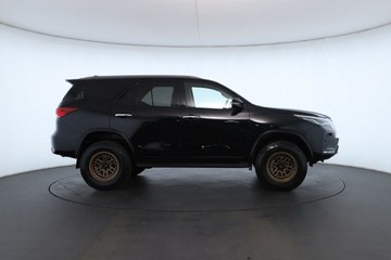 https://vehicle-cdn.autoleague.cloud/30351_61037642_3.jpg