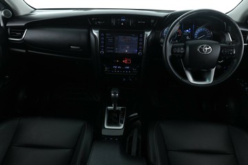 https://vehicle-cdn.autoleague.cloud/30351_61037642_32.jpg