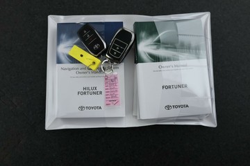 https://vehicle-cdn.autoleague.cloud/30351_61037642_35.jpg