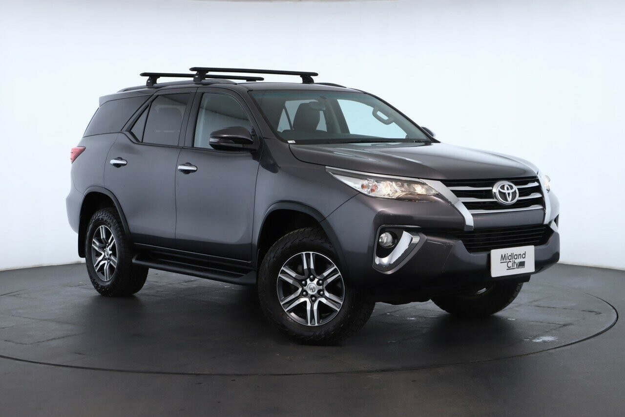 Toyota Fortuner image 1