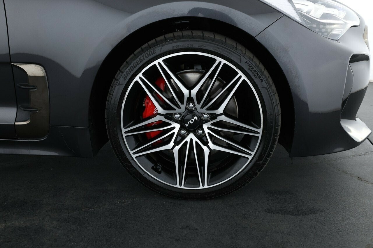 Kia Stinger image 3