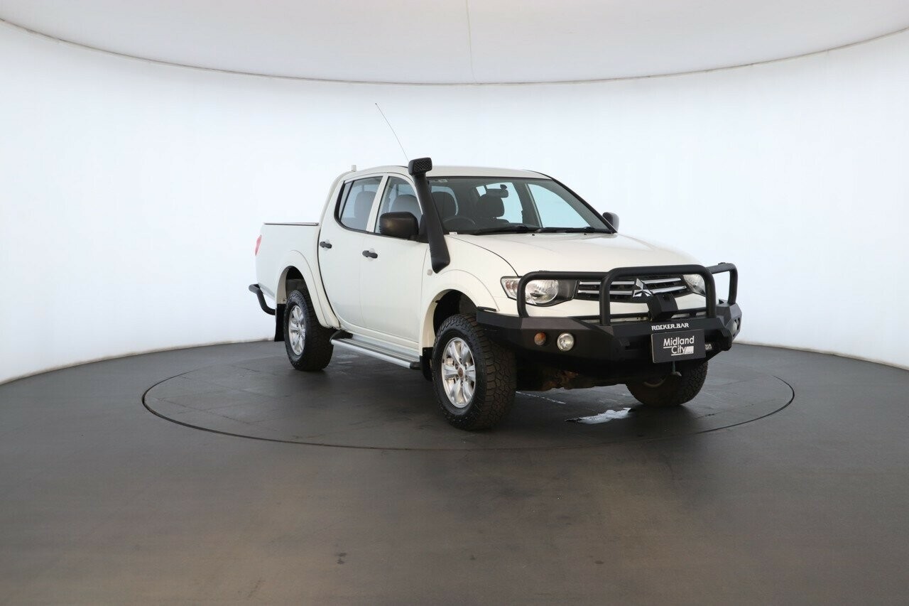Mitsubishi Triton image 4