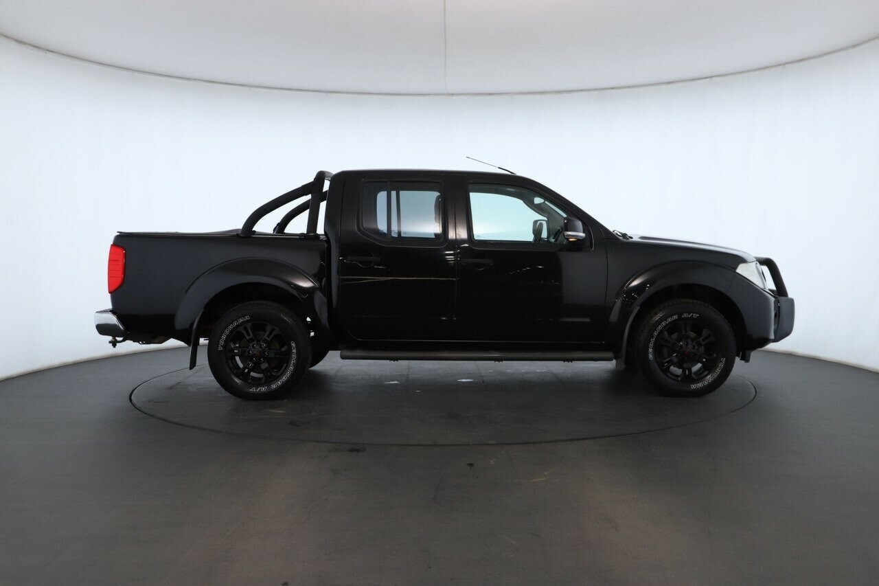 Nissan Navara image 2