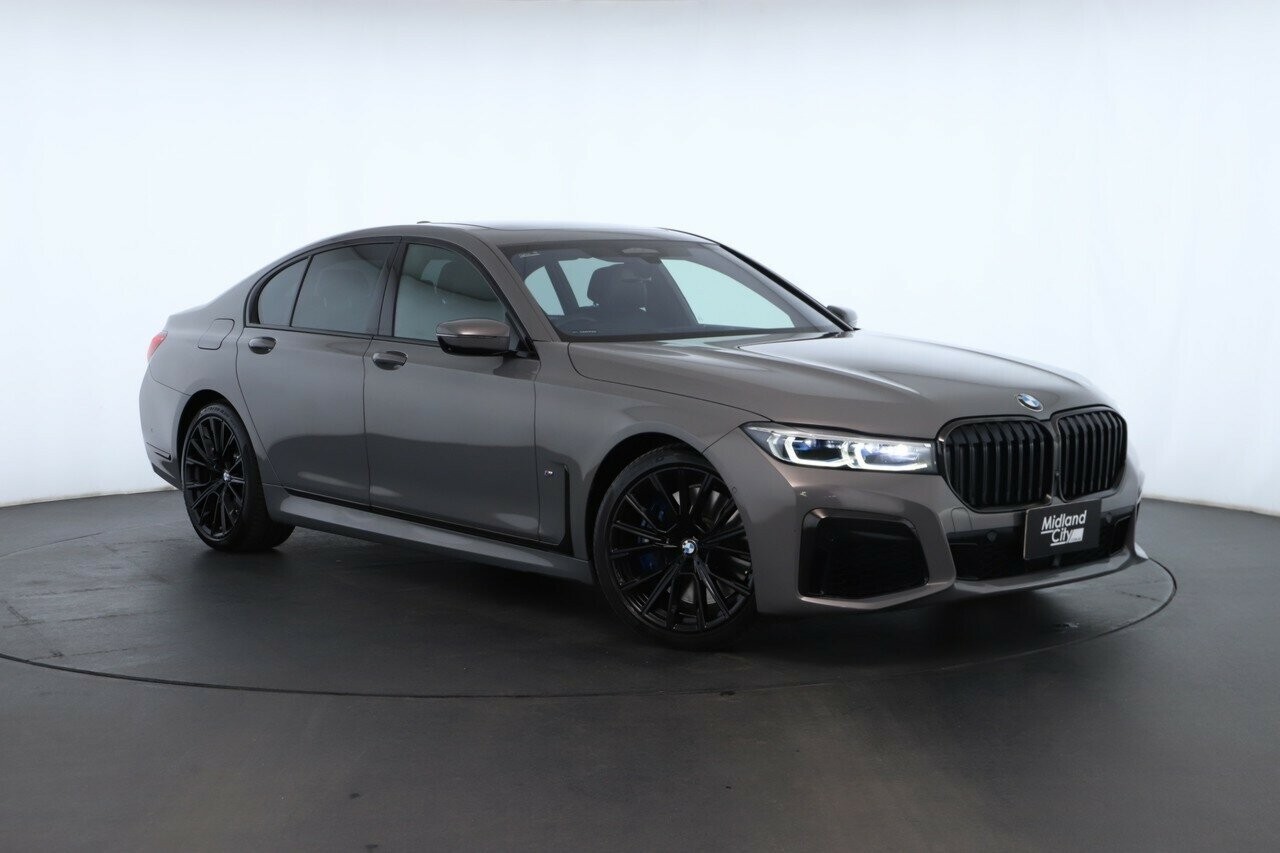 BMW 7 Series image 1