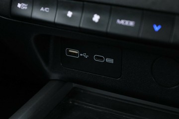 https://vehicle-cdn.autoleague.cloud/30351_61037897_19.jpg