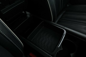 https://vehicle-cdn.autoleague.cloud/30351_61037897_23.jpg
