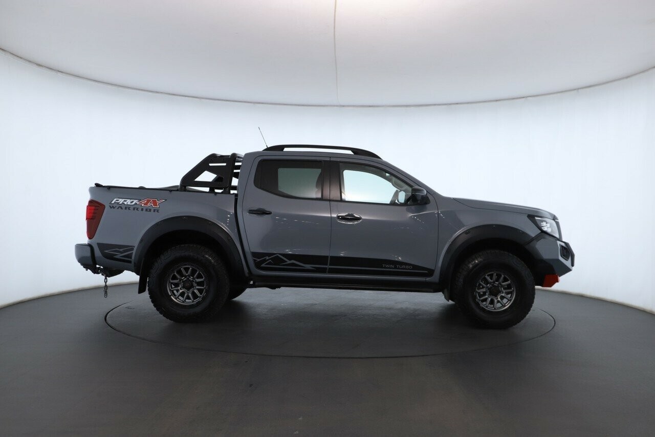 Nissan Navara image 2
